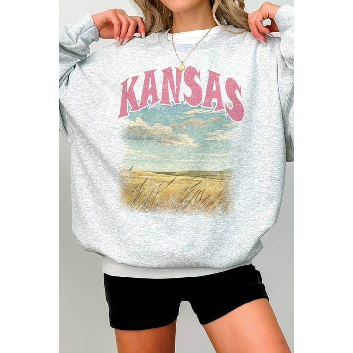 Sweatshirt graphique surdimensionné "Champ de blé du Kansas" pour la vente par A. BLUSH CO