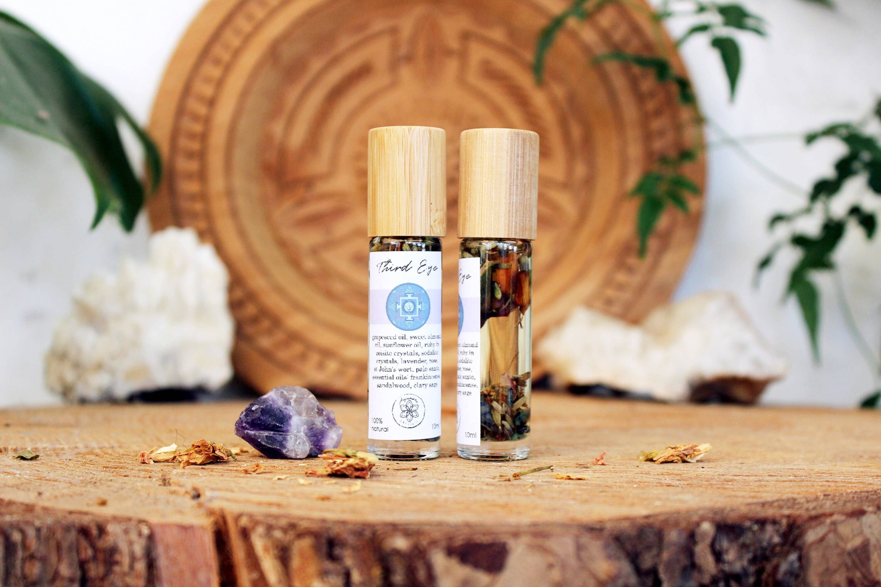 Ayamani Naturals - Vente Huile essentielle - Huile pour le troisième œil | Ajna Chakra, cristaux, mélange d'herbes