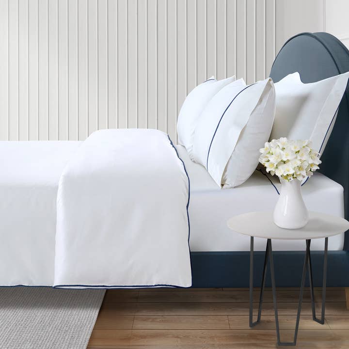 800 Thread Count Egyptian Cotton Duke of Bliss LUXE White Bedding Set - Navy Peony Accent for wholesale on Faire1