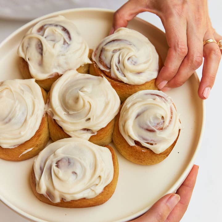 Summit Street Press – Großhandel Kochbücher & Essen – On Rising: Rezepte und Rituale für freudvolle Morgen14