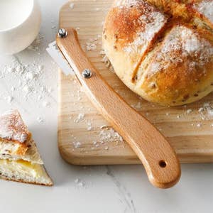 Breadtopia Bread Lame with 5 Blades & Storage Box - Bread Scoring