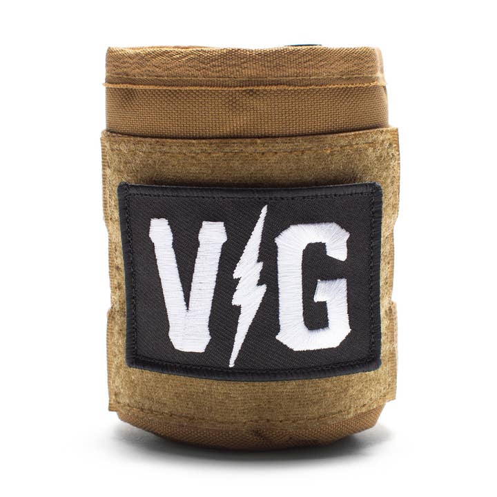 Coozie Tactique Classique Bolt pour la vente par Violent Gentlemen