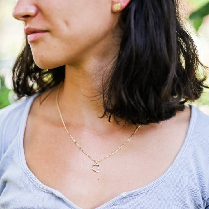 Lucky Feather - Wholesale Pendant/Charm Necklace - State Necklace - Gold - ARIZONA3