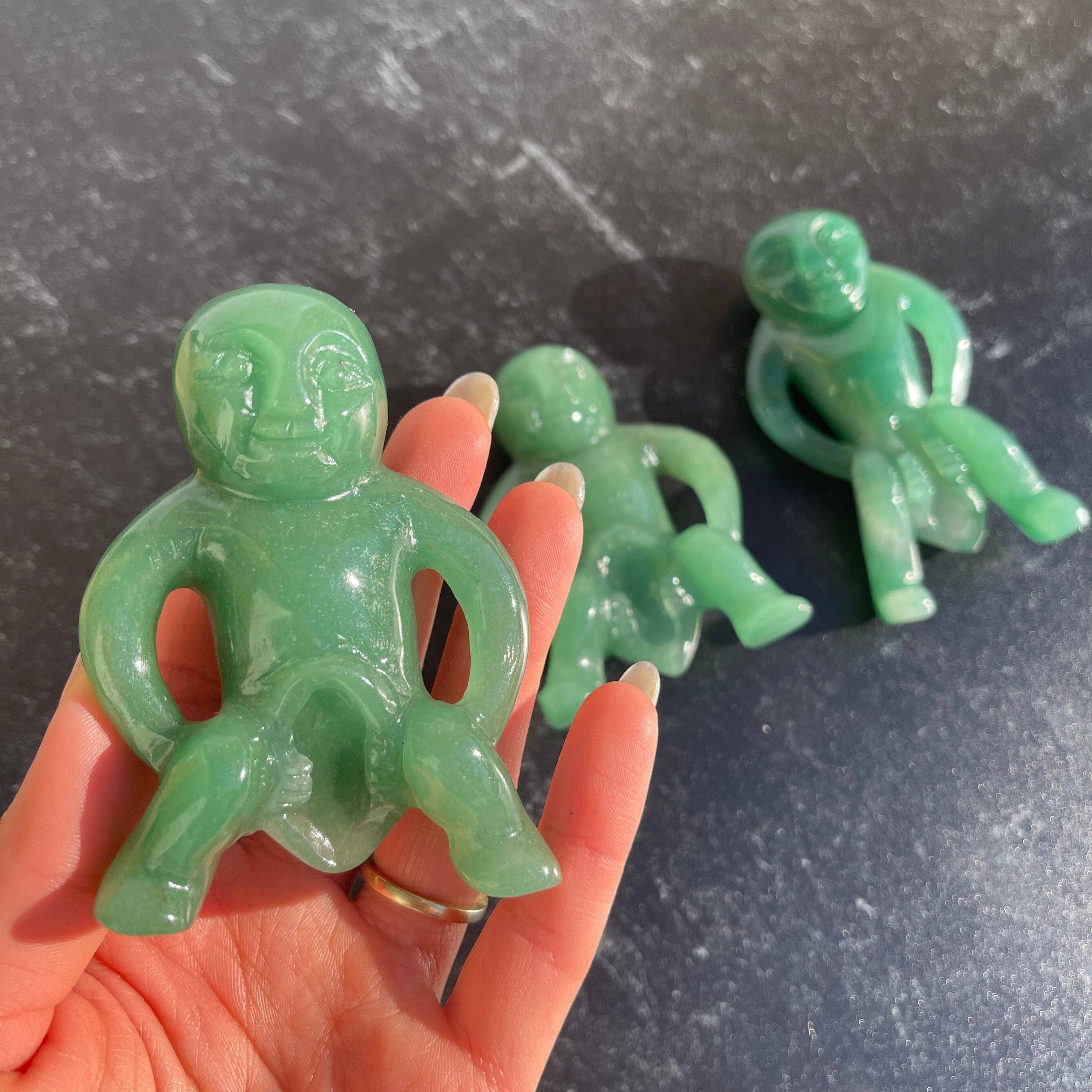 Good Juu Juu – Großhandel Spiritueller Stein/Kristall – Green Aventurin Sheela Na Gig Figur1