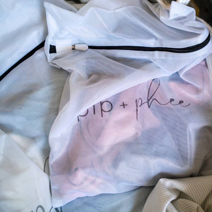Pip + Phee - Wholesale Laundry bag - Mesh Washing Bags - 2 Pack2