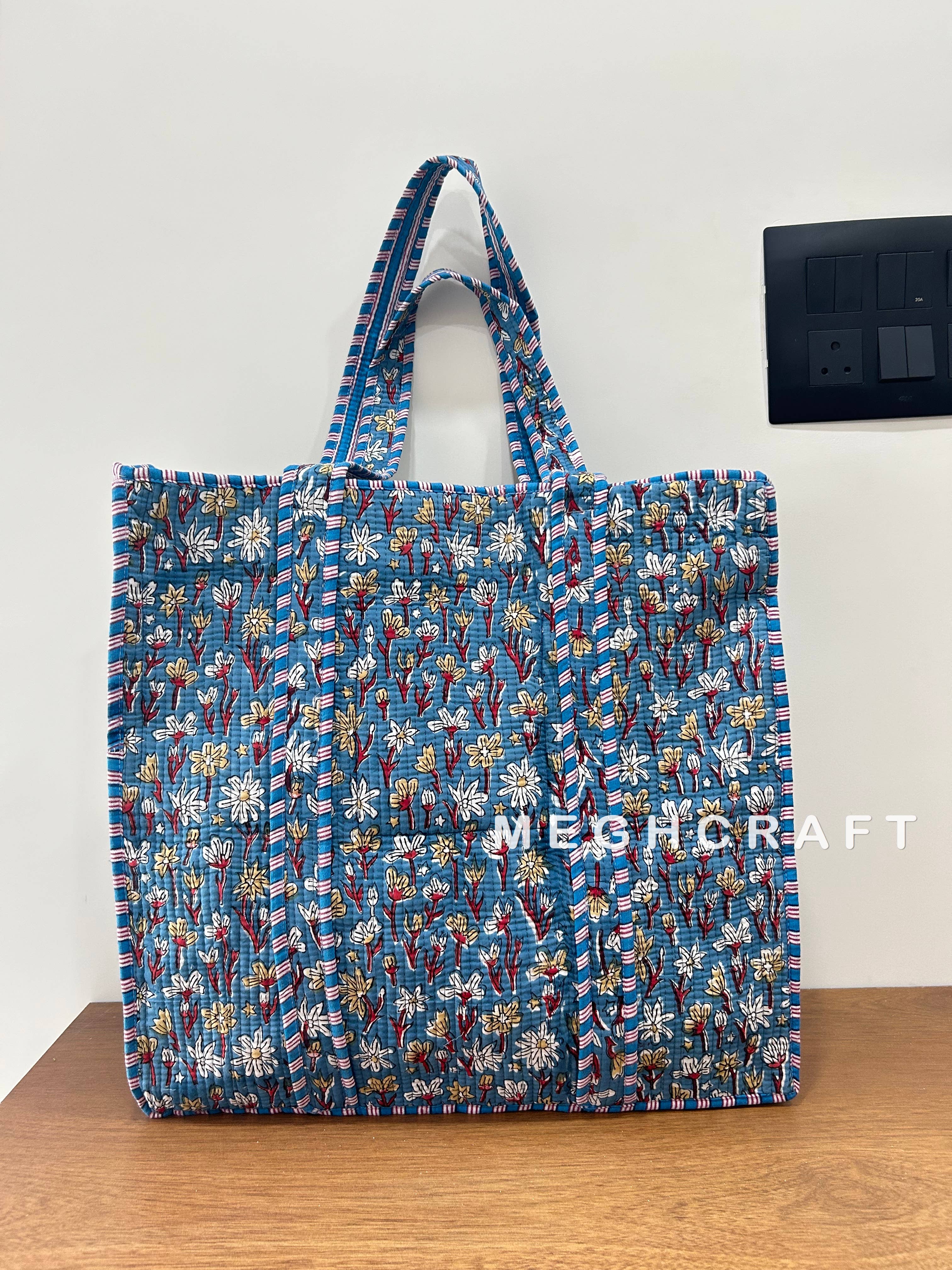 Meghcraft – wholesale Tote bag – Women's – Floral Cotton Quilted Reversible Tote Bag Shopping Bag 6