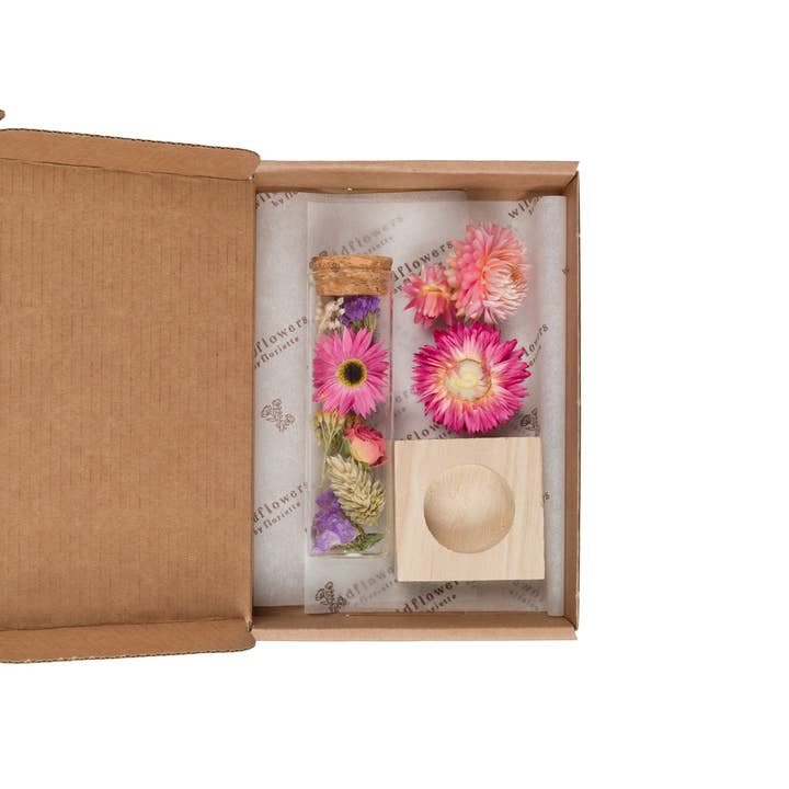 Wildflowers by Floriette - Wholesale Dried/Pressed Flowers - Gift box - Dried Flowers - Message in a Box - Small1