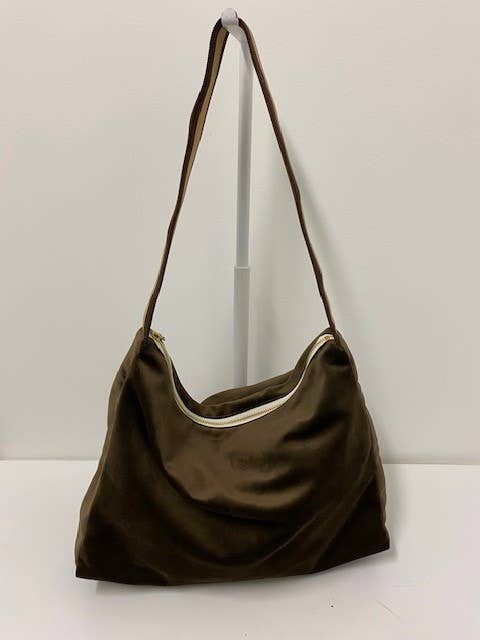 Sarah smooth velvet jumpsuit for wholesale by Atelier De La Varangue