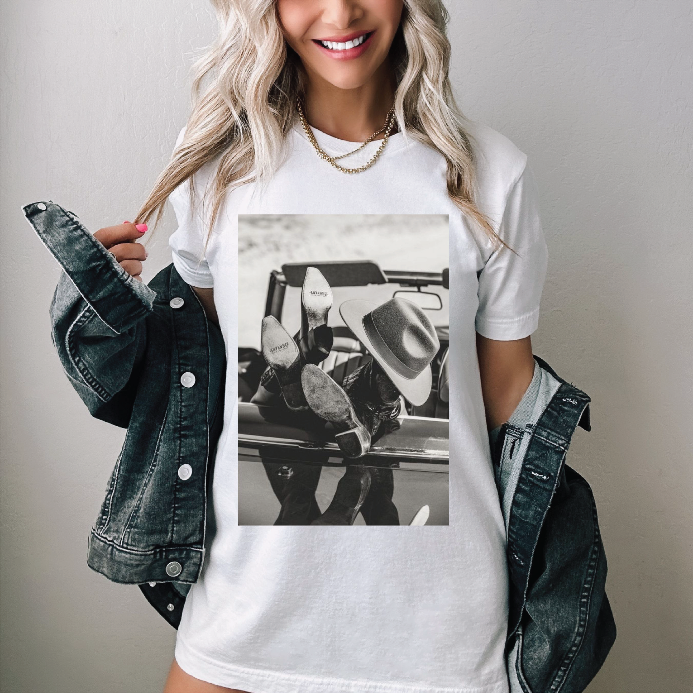 Southern Attitude Designs Inc - Wholesale T-Shirt (Graphic) - Women's - Cowboy Boots Car0