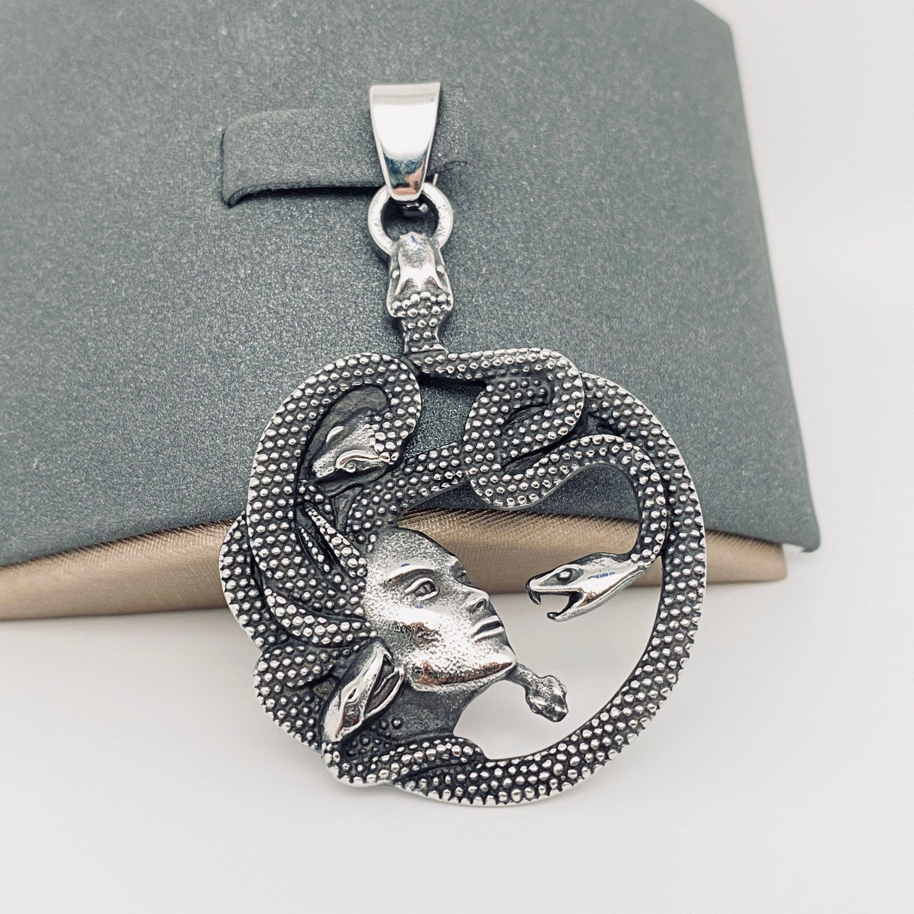 Mio Queena - Wholesale Craft Supplies - Multi Style of Exquisite Stainless Steel Pendant - MJ/MNP59