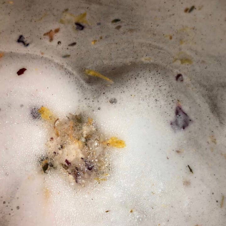 Her Sacred Garden - Wholesale Bath Bomb/Fizz - A. Yoni Detox Bath Bombs