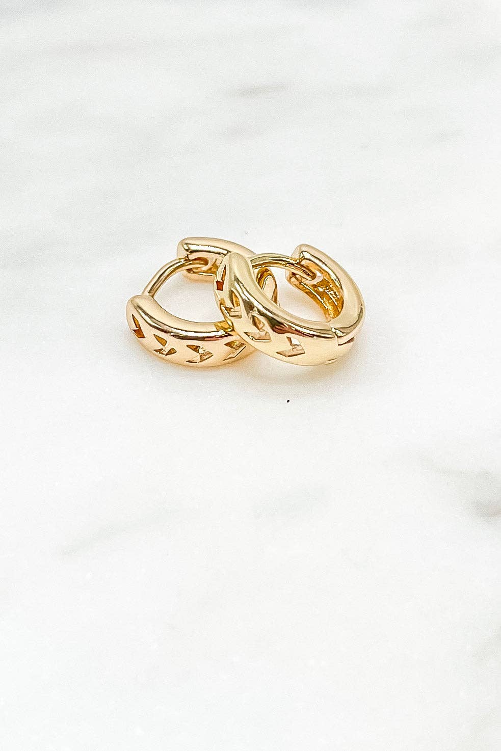 My Girl in LA - Wholesale Huggie Earrings - Kiko Earrings0