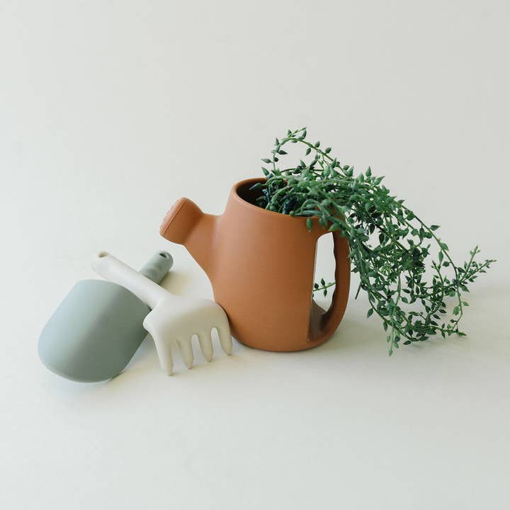 Marlowe & Co - Wholesale Toy Set - Kids - Terracotta Silicone Garden Set 5