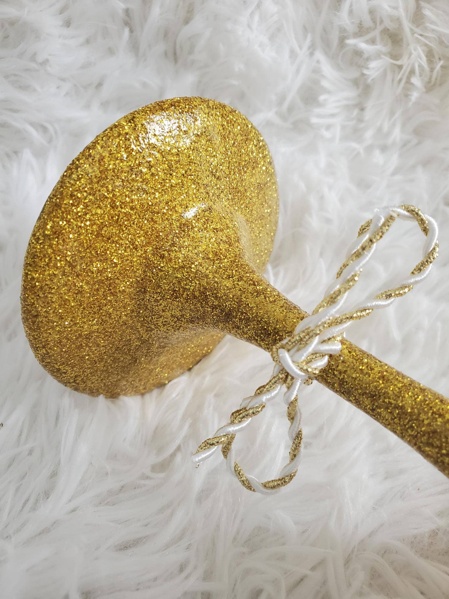 Tots And Tumblers Art - Wholesale Wine Glass - New Years Wishes Midnight Kisses Gold Glittered Stemmed Wine7