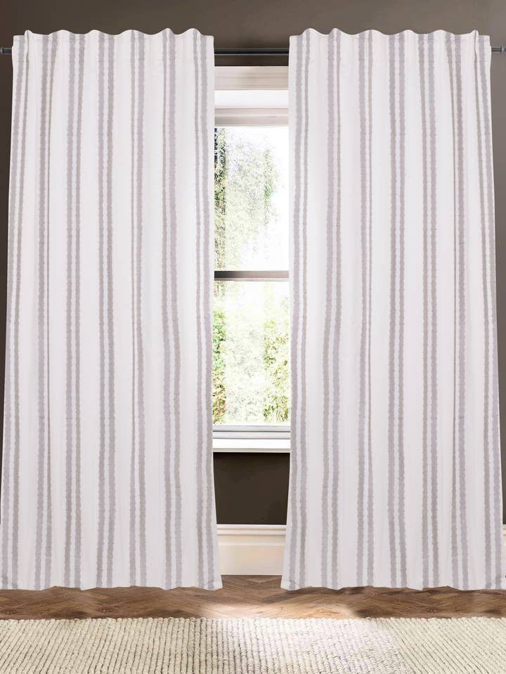 Drapé en mélange de lin et coton ivoire saphir 108" pour la vente par Creative Threads, Inc.