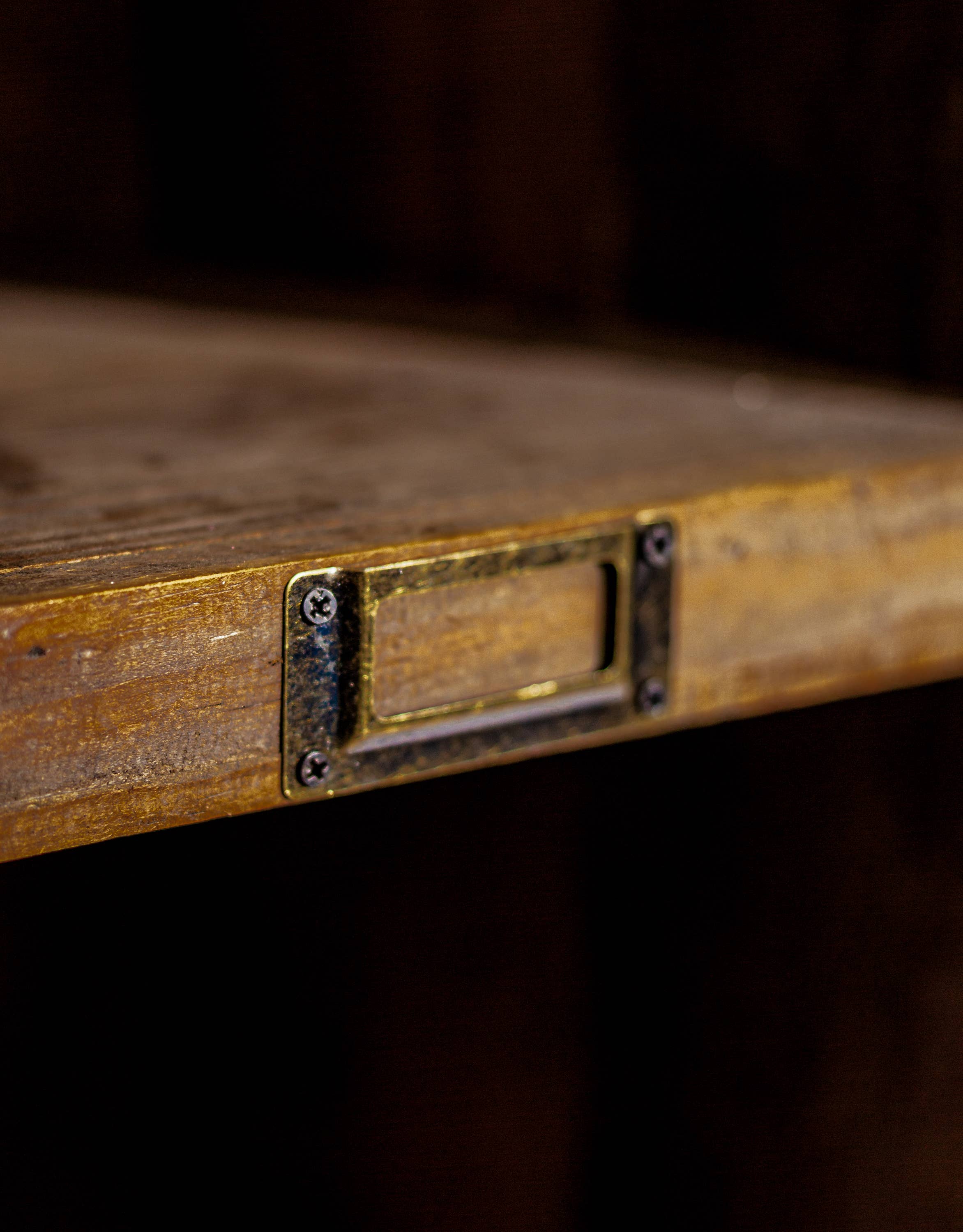 McGowan & Rutherford Ltd - Wholesale Wall Mounted Shelf - Rustic Wooden "Arundel" 15 Pigeon-Hole Wall Storage Unit2