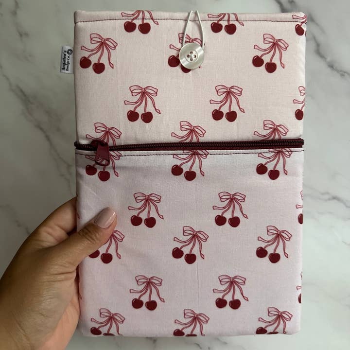 CHERRY boghylster for engroshandel hos Angelica’s Design Co.