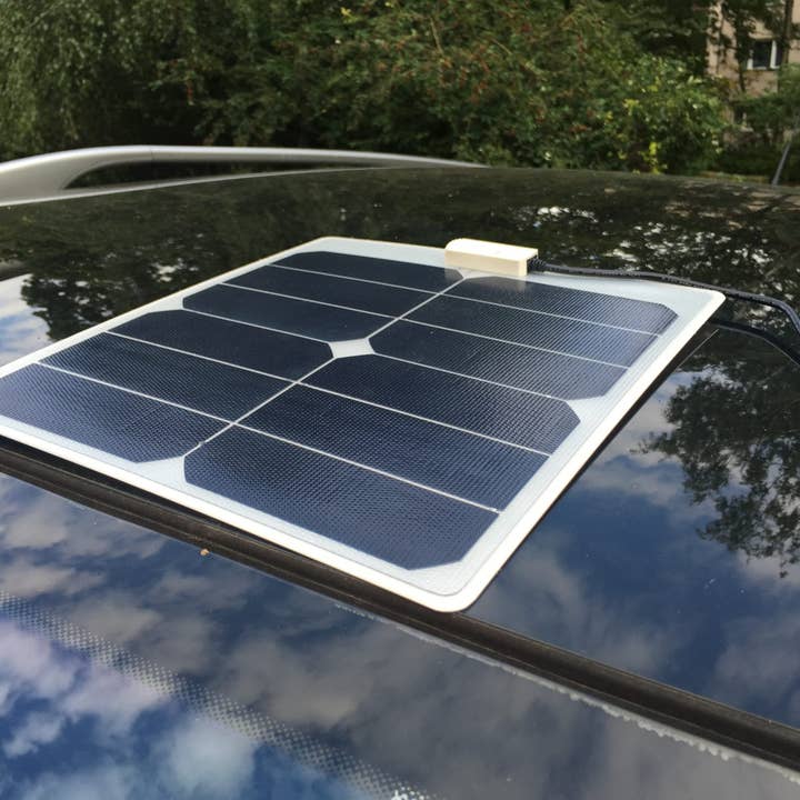 Sonnenrepublik - Wholesale Portable Charger - Surf14 solar panel2