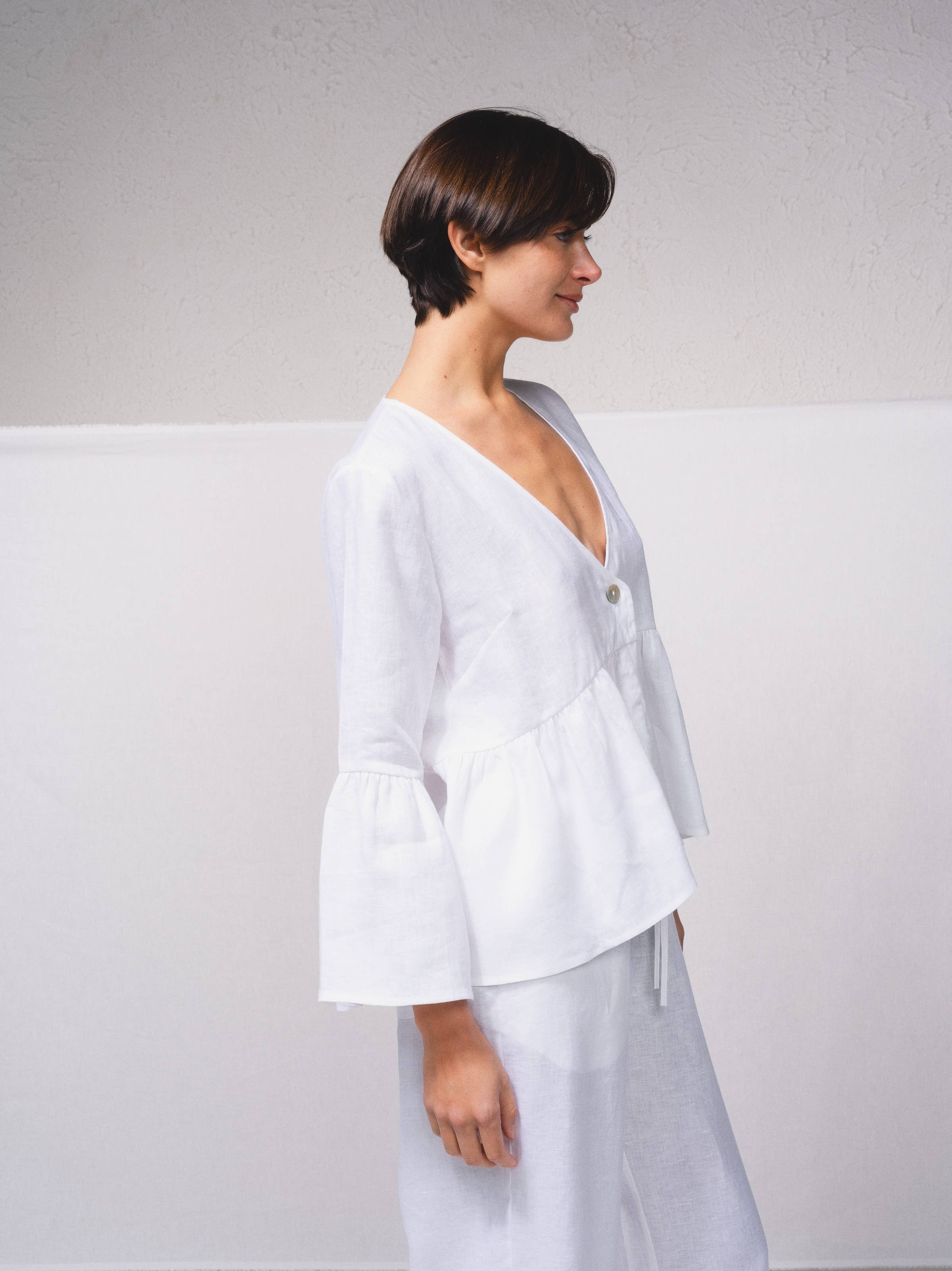 SMF - Wholesale Blouse - Women's - 259634 - Linen blouse with V-neck6