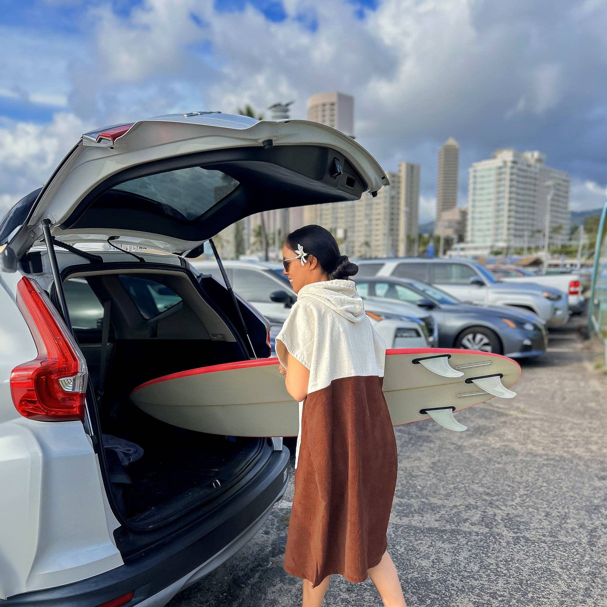 REMOVED BRAND - Wholesale Poncho - Unisex - Terry Velour Surf Poncho (Bone/Brown)6