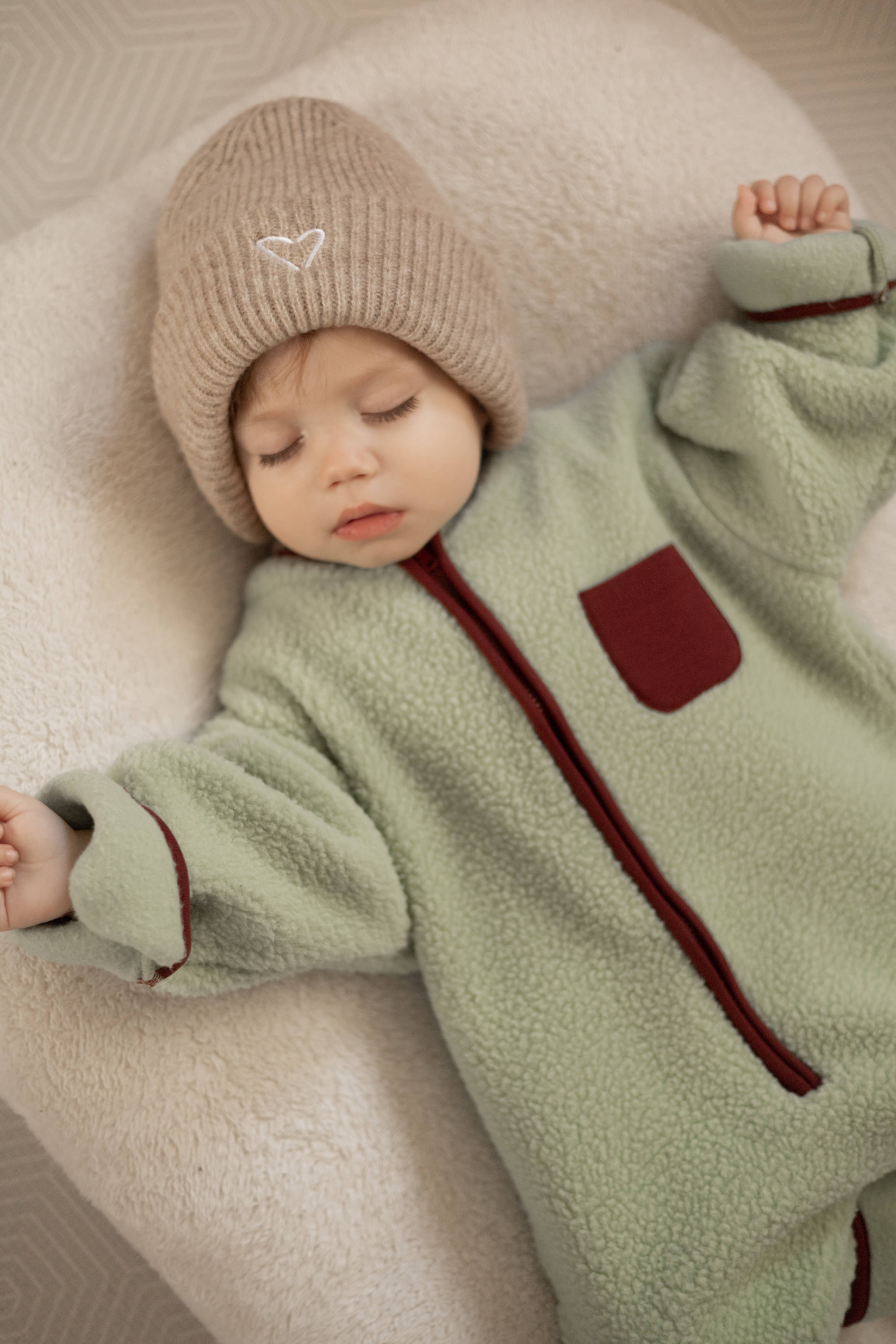 Annie & Charles – wholesale Jumpsuit – Baby – Annie & Charles® fleece suit3