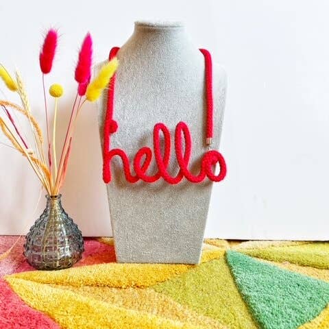 Handmade by Tinni - Wholesale Geweven ketting - The Hello Word Necklace - Handgemaakt door Tinni6