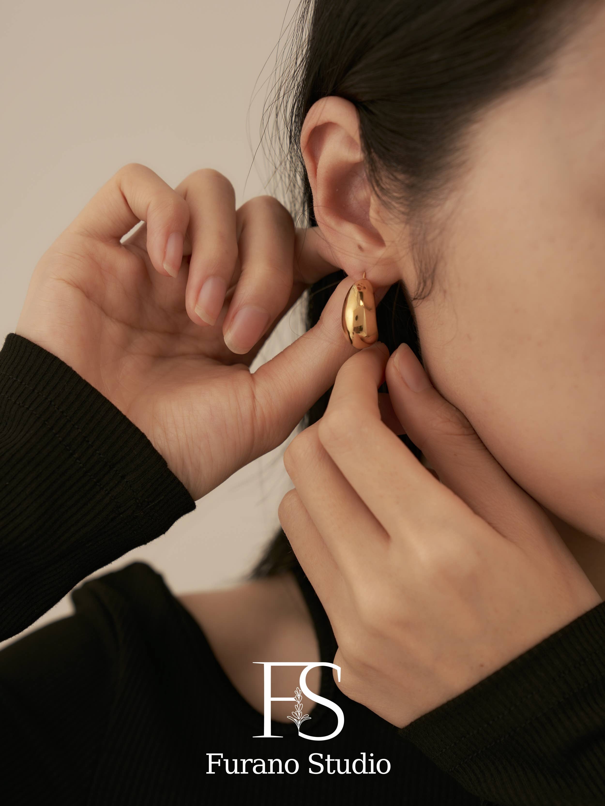 Furano Studio - Wholesale Dangle Earrings - Gold Matte Stud Earring, Gold Half Hoop Earrings6