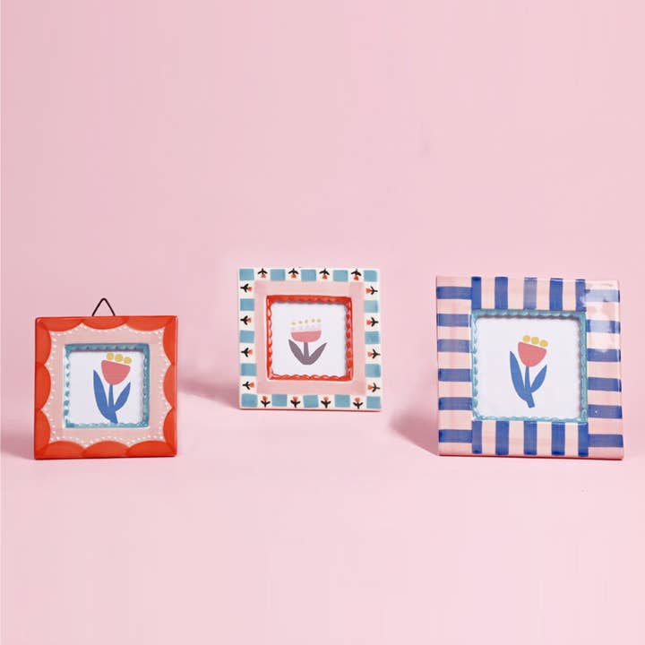 ChagoArt - Wholesale Picture Frame - Hand-painted Ceramic Photo Frame, Blue Stripe1