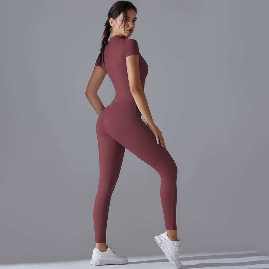 Sodalemon – wholesale Unitard – Dam – Damoverall för träning med korta ärmar och halvdragkedja, andningsbar14