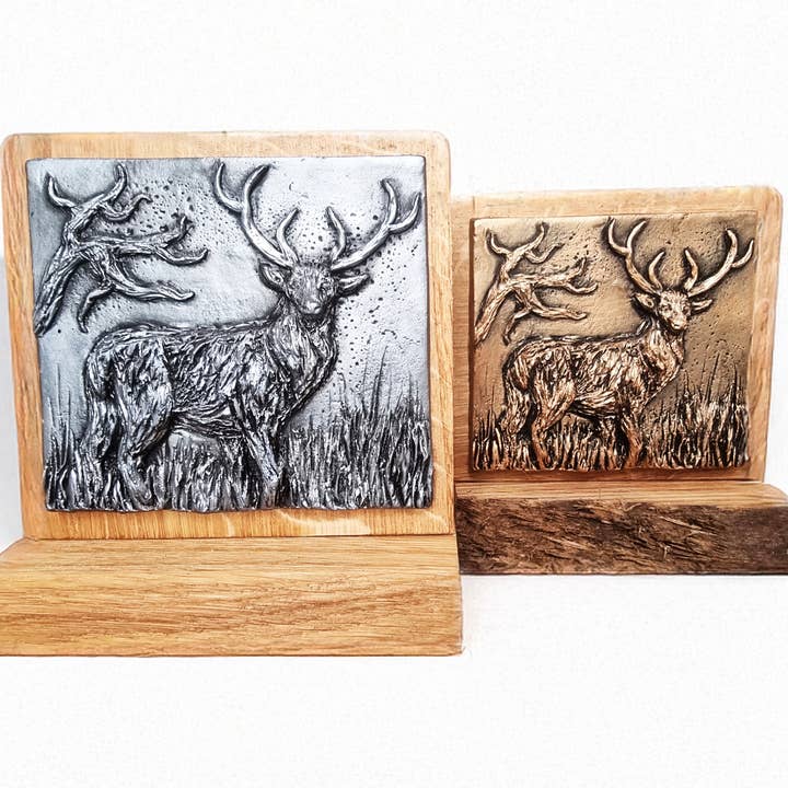 Targa con cervo, decorazione da mensola in Scozia, decoro metallico a forma di cervo per la vendita all'ingrosso da parte di Wildflower Designs