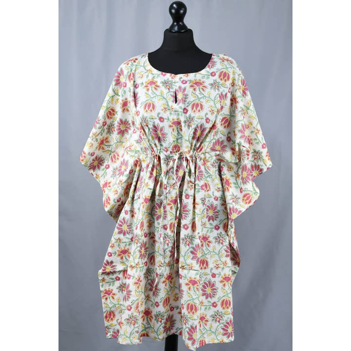 Cobija de algodón con estampado de bloques/caftanes - Floral rojo sobre crema para venta al por mayor de Kantha Decor