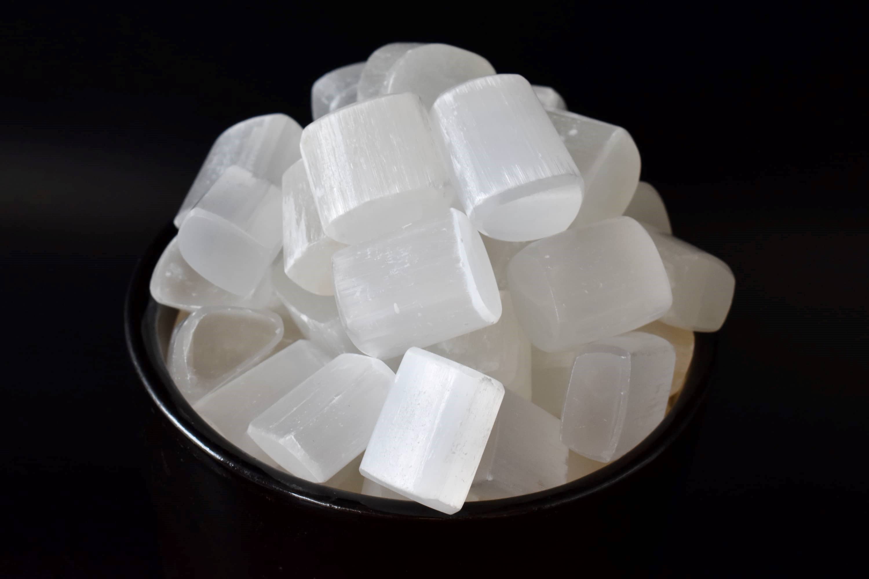 Soothing Crystals - Wholesale Spiritual Stone/Crystal - Selenite Tumbled Stones Healing Stones 100G to 1KG2