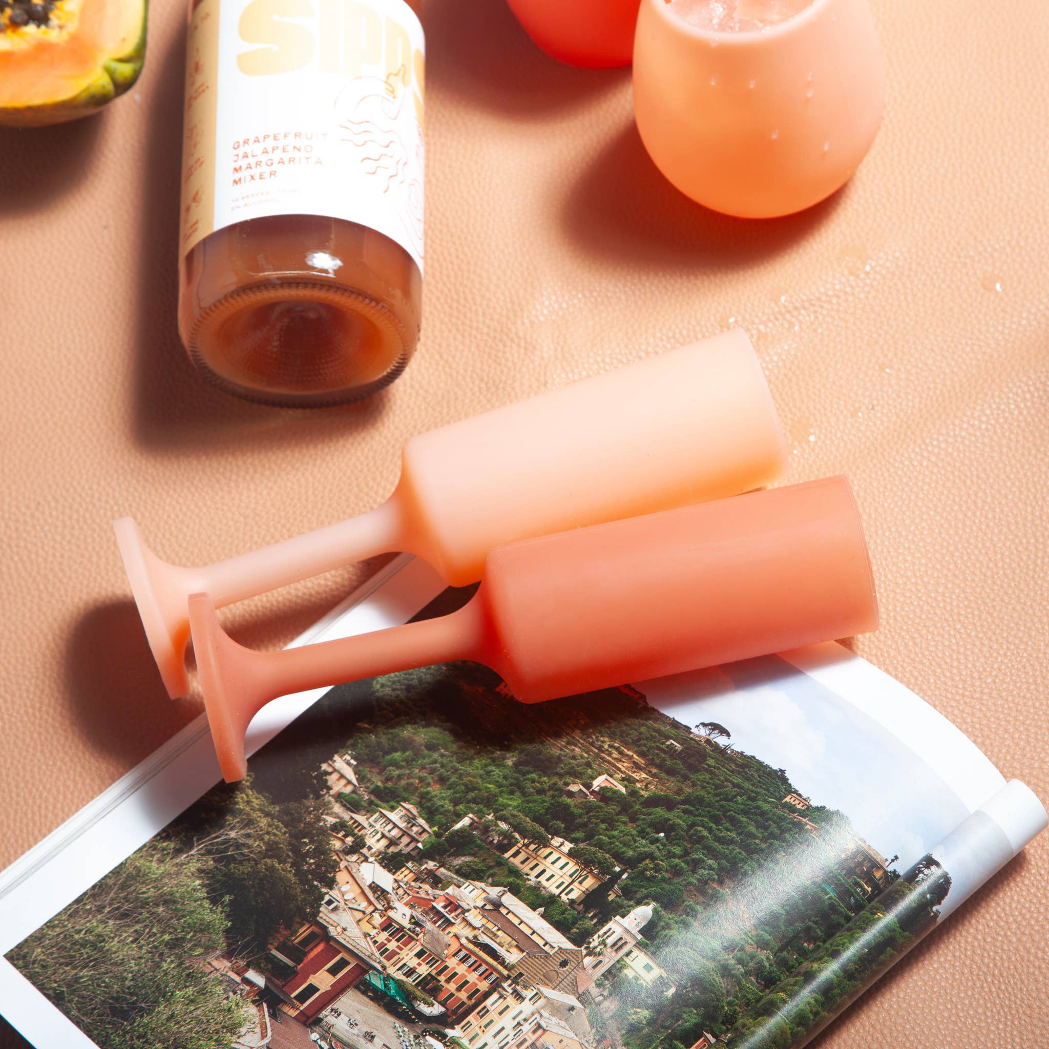 porter green | style + sustainability - Vente Flûtes de champagne - Terra + Peach | Seff | Flûtes à champagne incassables en silicone6