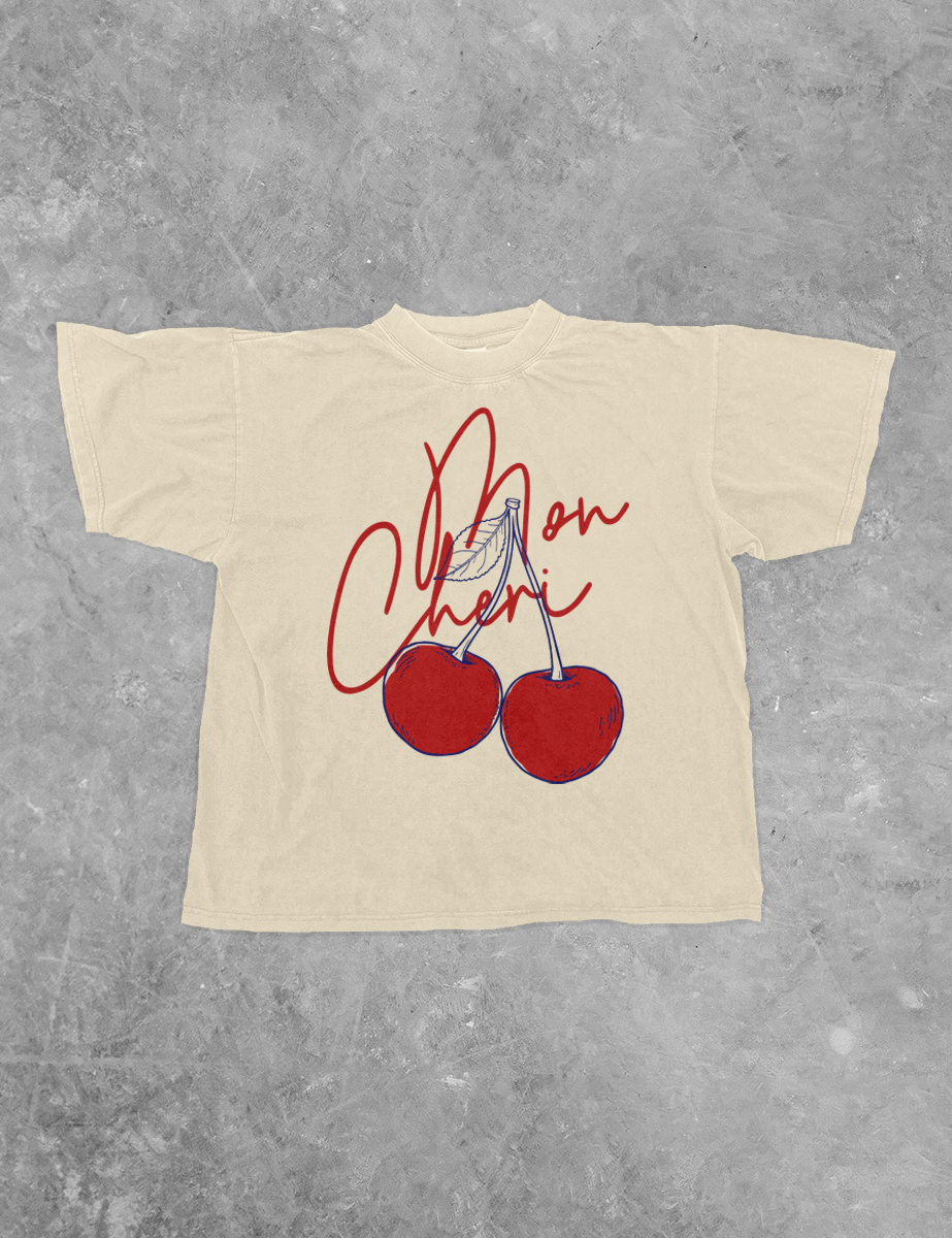 The Clandestine Underground – Engroshandel T-shirt med print - Dame – Mon Cheri, Cherries Boxy Bomulds-T-shirt3