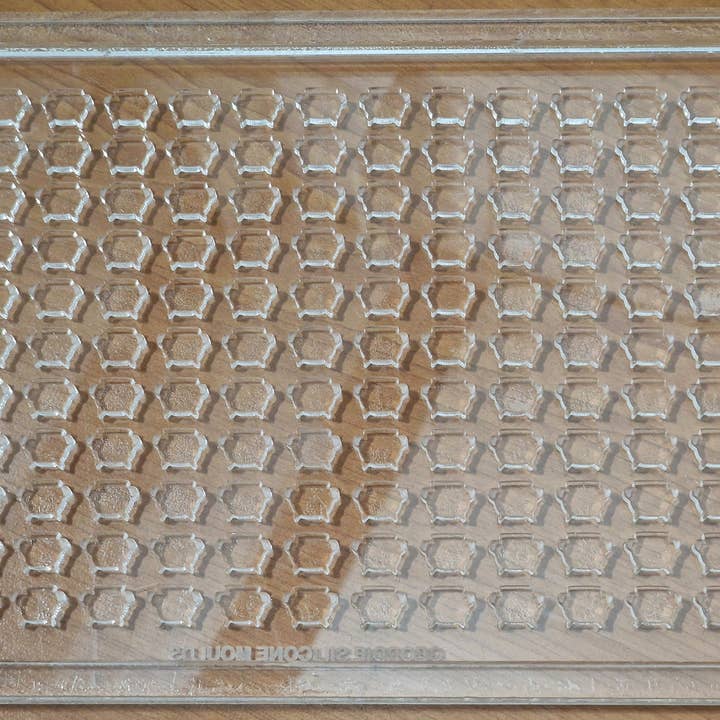 Cauldron Scoop / Scoopy / Scoopies / Tiny Melts Silicone Mould for wholesale by Mr Resin