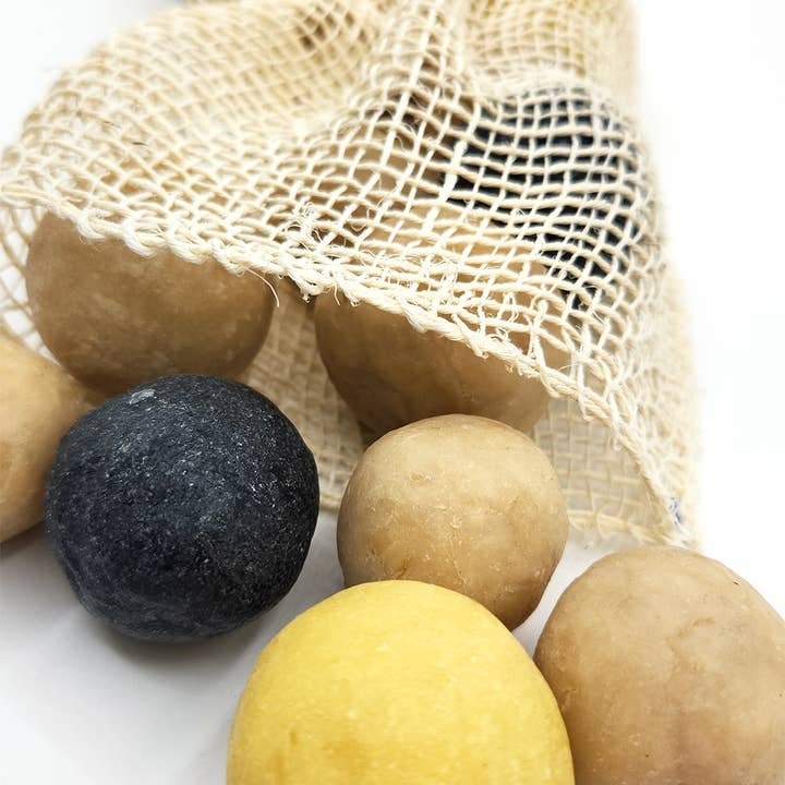 Thurlby Handmade Aromatic Homewares - Wholesale Bar Soap - Handmade Olive Oil & Beeswax Soap Balls in Agave Bag2