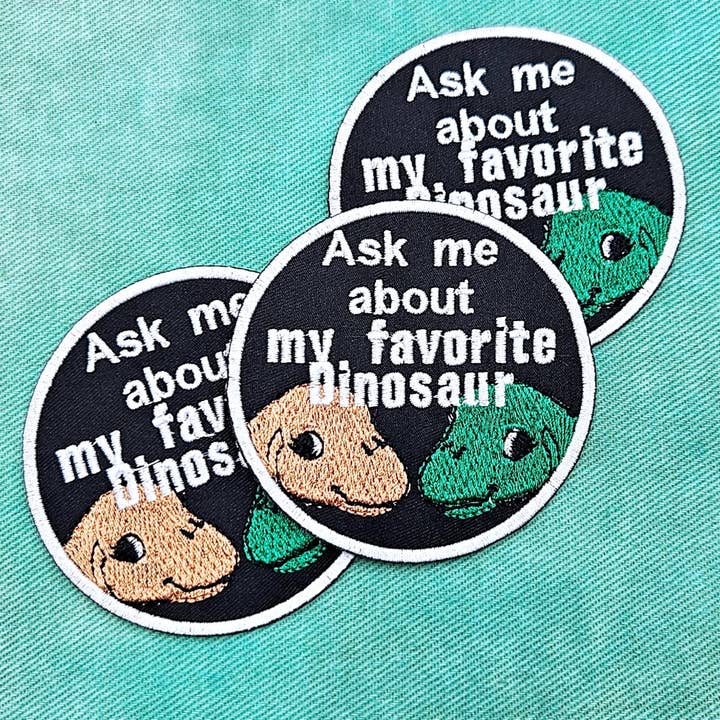 Junkyard Witch – Emblema por atacado – Pergunte-me sobre o meu Ferro de Dinossauro Favorito no Patch3