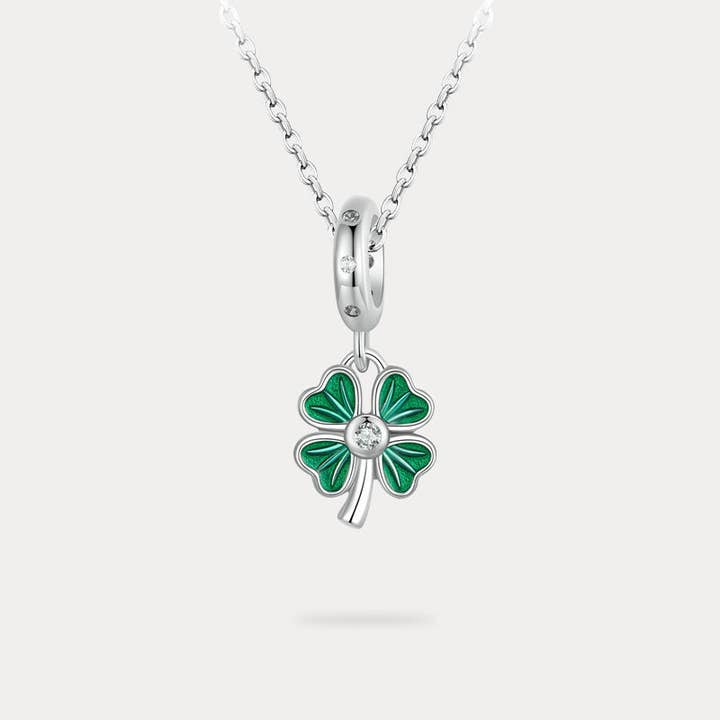Verdivine – wholesale Pendant/charm necklace – Four Leaf Clover Pendant Necklace