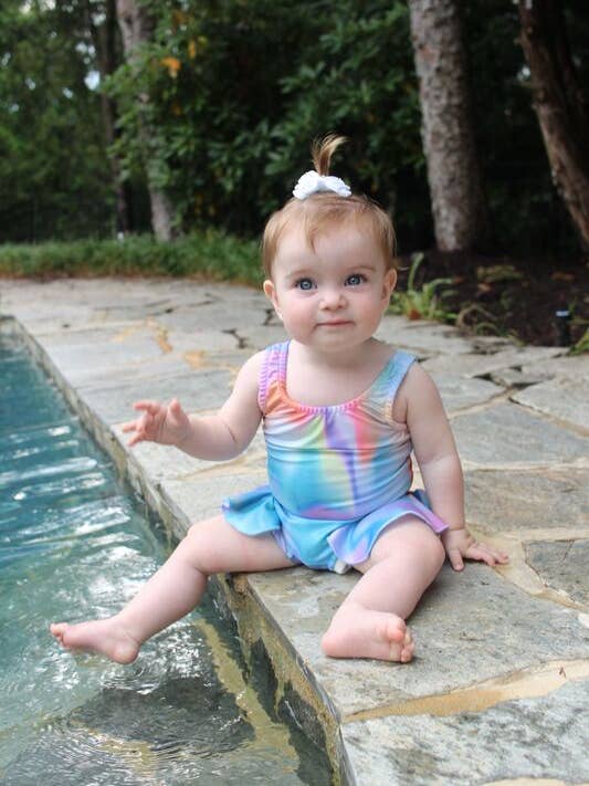 Costume da bagno intero con volant per la vendita all'ingrosso da parte di Les Tout Petits