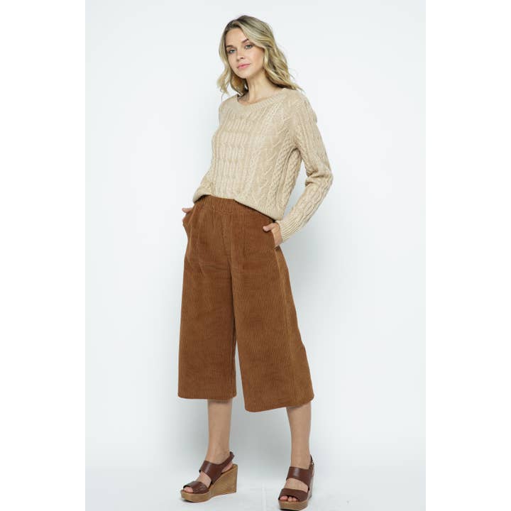 PANTALONI CAPRI A GAMBA LARGA IN VELLUTO A COSTE CON TASCHE per la vendita all'ingrosso da parte di Cozy Casual, Inc.