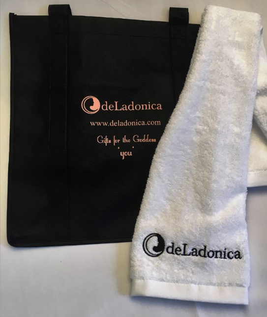 deladonica - Wholesale Throw/decorative pillow - DeLadonica Mongolian Sheepskin Lambswool Cushion White Pop7