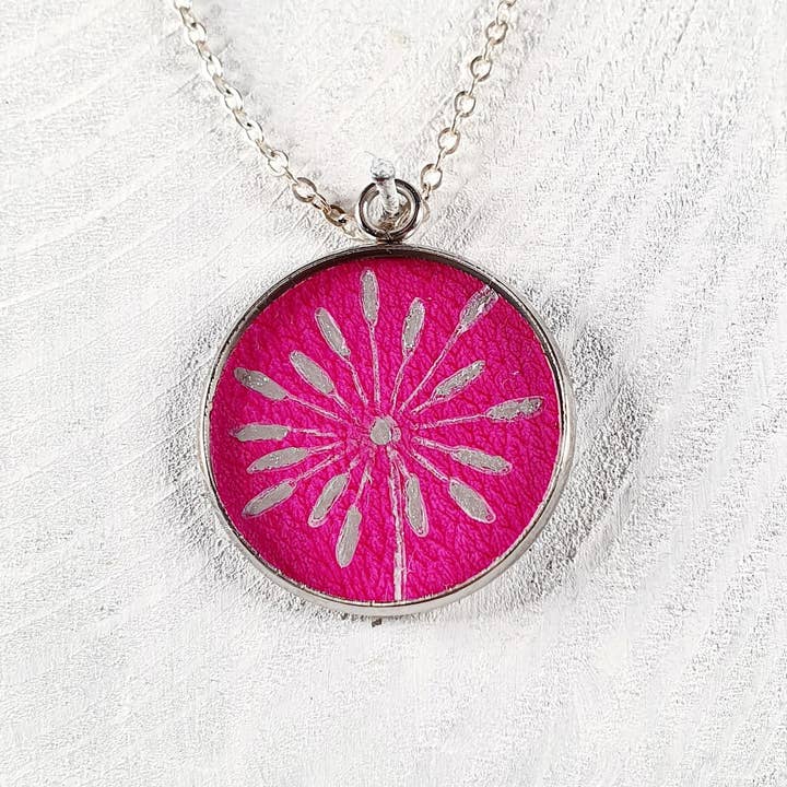 Jo Thomas Jewellery – wholesale Pendant/charm necklace – Dandelion sparklers2