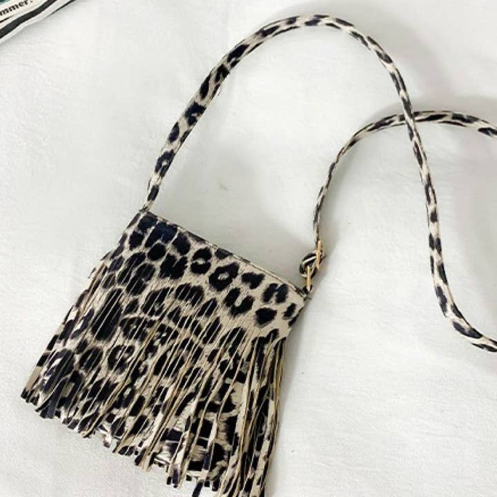 Kustom Kreations Goods – wholesale Axelväska - Dam – PU läder Crossbody väska med fransar