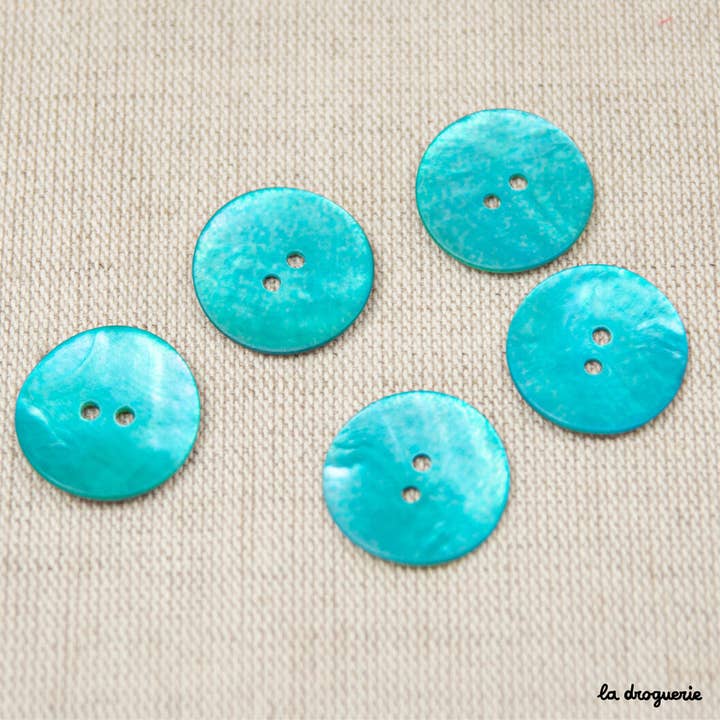 LA DROGUERIE - Wholesale Sewing button/snap - Satin-finish round Akoya button 23 mm1