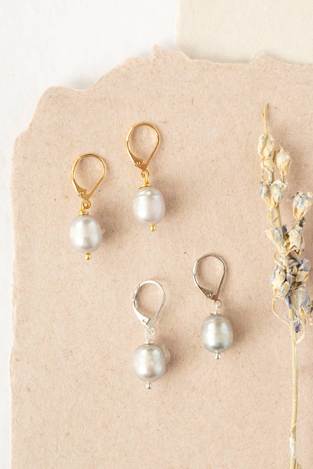 Rebecca Accessories LLC – wholesale Dangle earrings – Freshwater Pearl Simple Dangle Leverback Earring Dainty Gift0