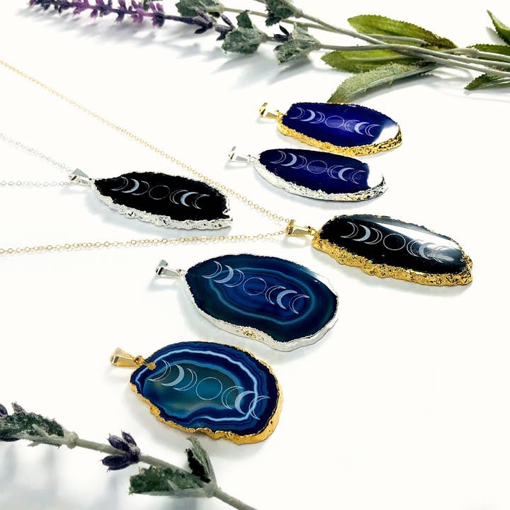Jewelers Paradise - Wholesale Individual charm/pendant - Agate Slice Pendants with Moon Phases Electroplated Edges1