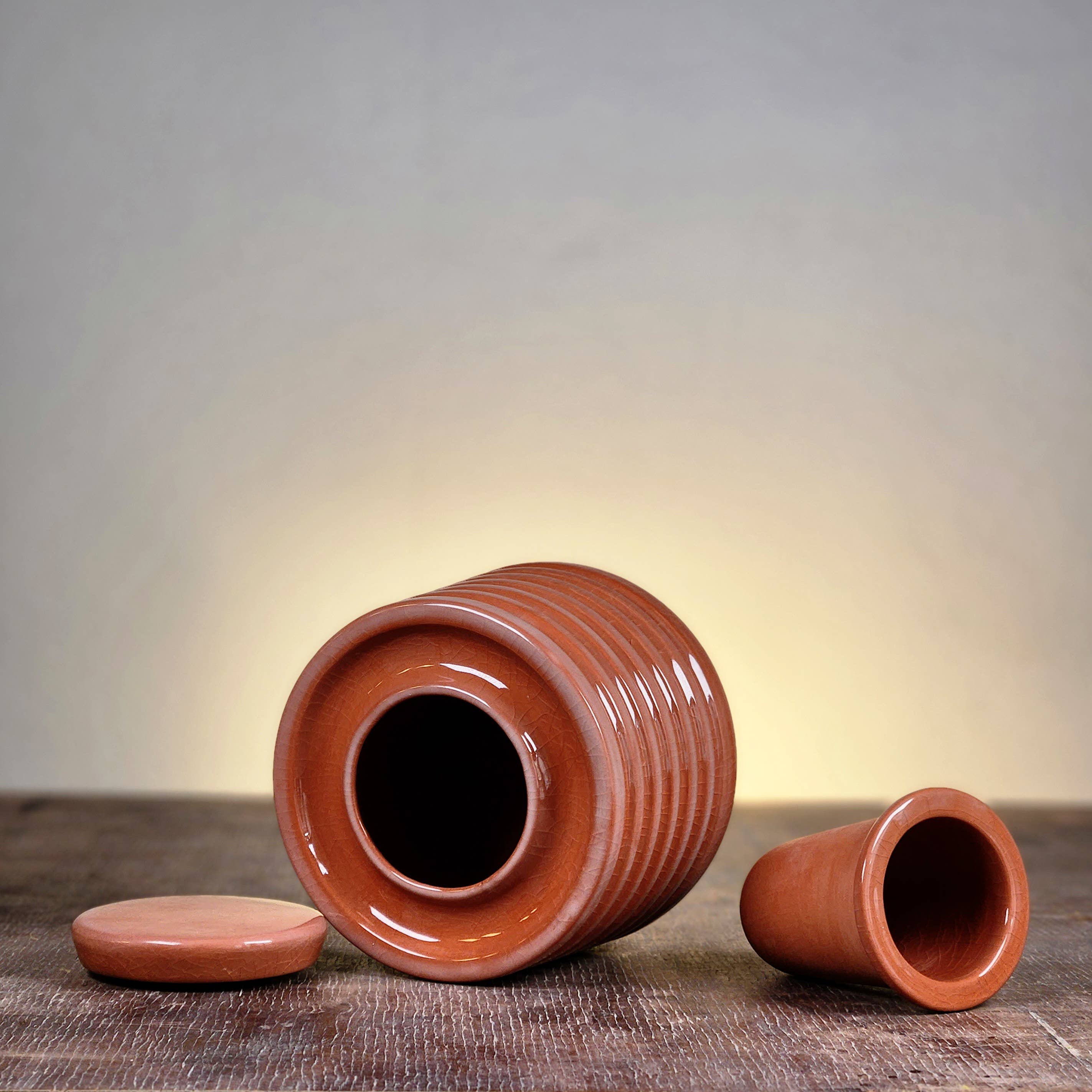 Siesta Studio – wholesale Fire pit – Ceramic Tabletop Fireplace (Red)9