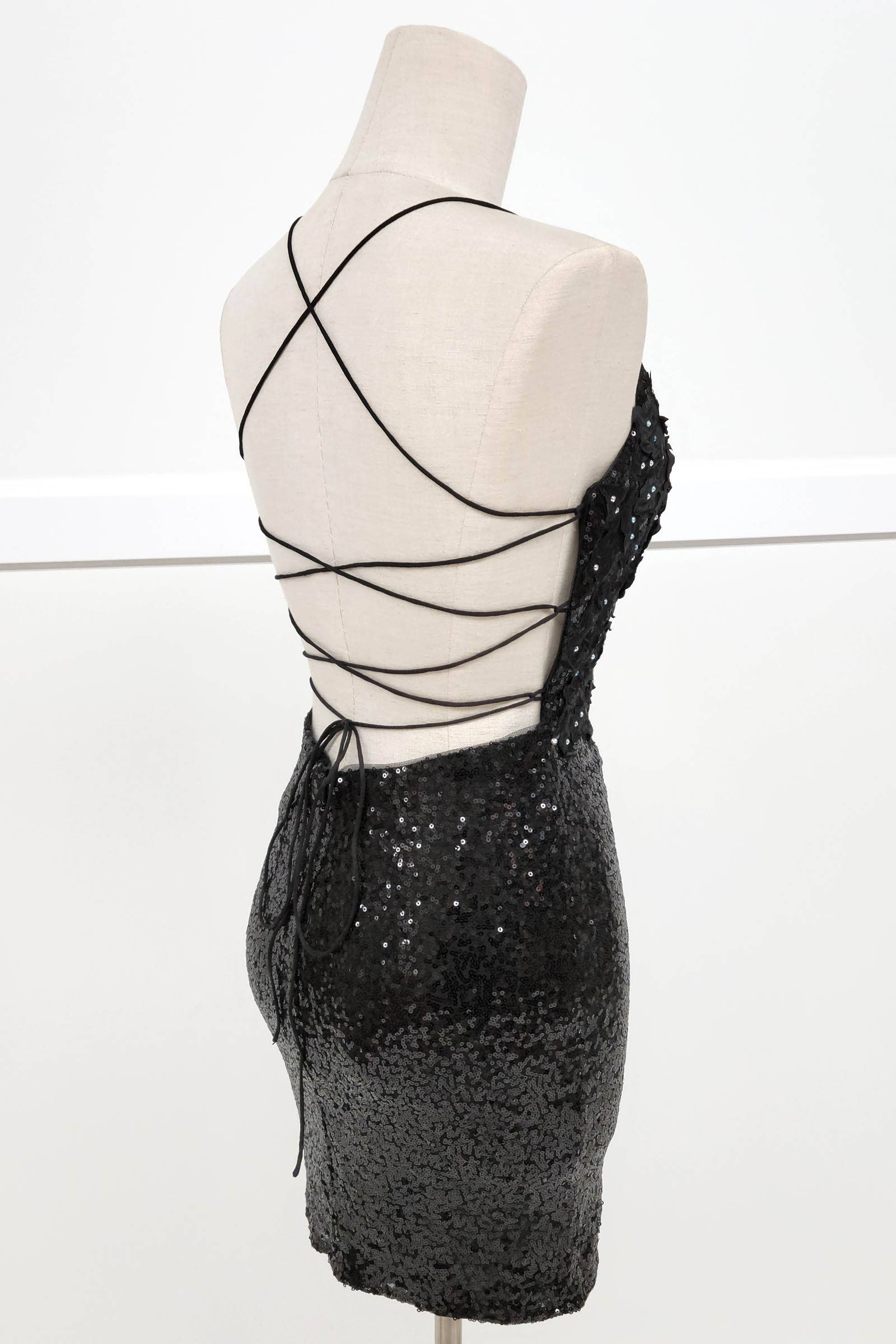 Chicas - Wholesale Jurk - Dames - Bodycon pailletten mini-jurk met bloemen en bandjes C80718