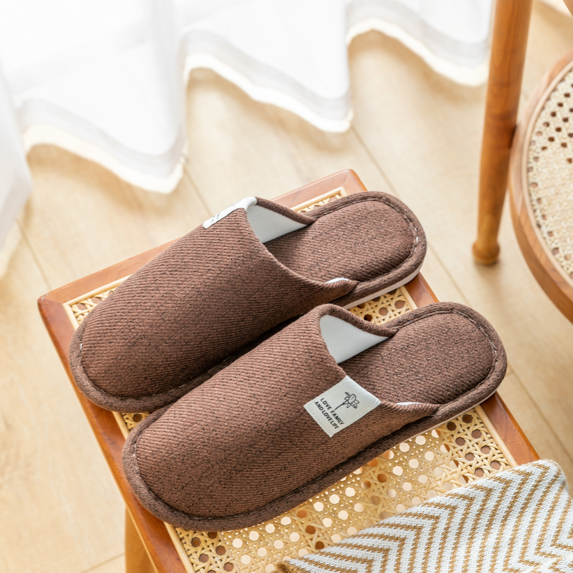 DrifWoo – Großhandel Hausschuhe – Unisex – Unisex Spa-Hausschuhe mit geschlossenem Zehenbereich – weich, sauber & als Geschenk geeignet9