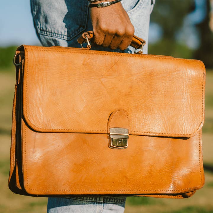 Aktetas Professional voor wholesale door Atlas artisan